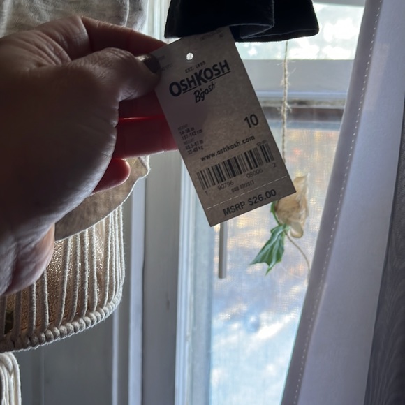 Size 10 girls brand new top with sequins - Picture 2 of 2